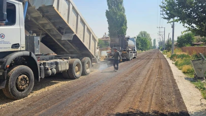 Sinanpaşa'da Yol Çalışmaları Başladı: Konya Yolu ve Kuyubaşı Mevkii Asfaltlanıyor