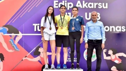 Afyonkarahisarlı Hamide Nur Tekdemir Türkiye Şampiyonu Oldu