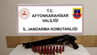 Afyon’da Şüpheli Araçta Silah ve Mühimmat Çıktı
