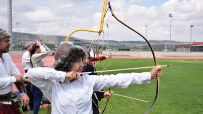 Afyon’da Geleneksel Türk Okçuluğu İl Şampiyonası Tamamlandı