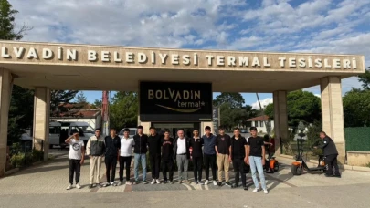 Bolvadin Belediyesi’nden Gençlere Moral ve Destek