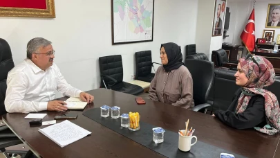Milletvekili Yurdunuseven Halk Gününde Vatandaşlarla Buluştu
