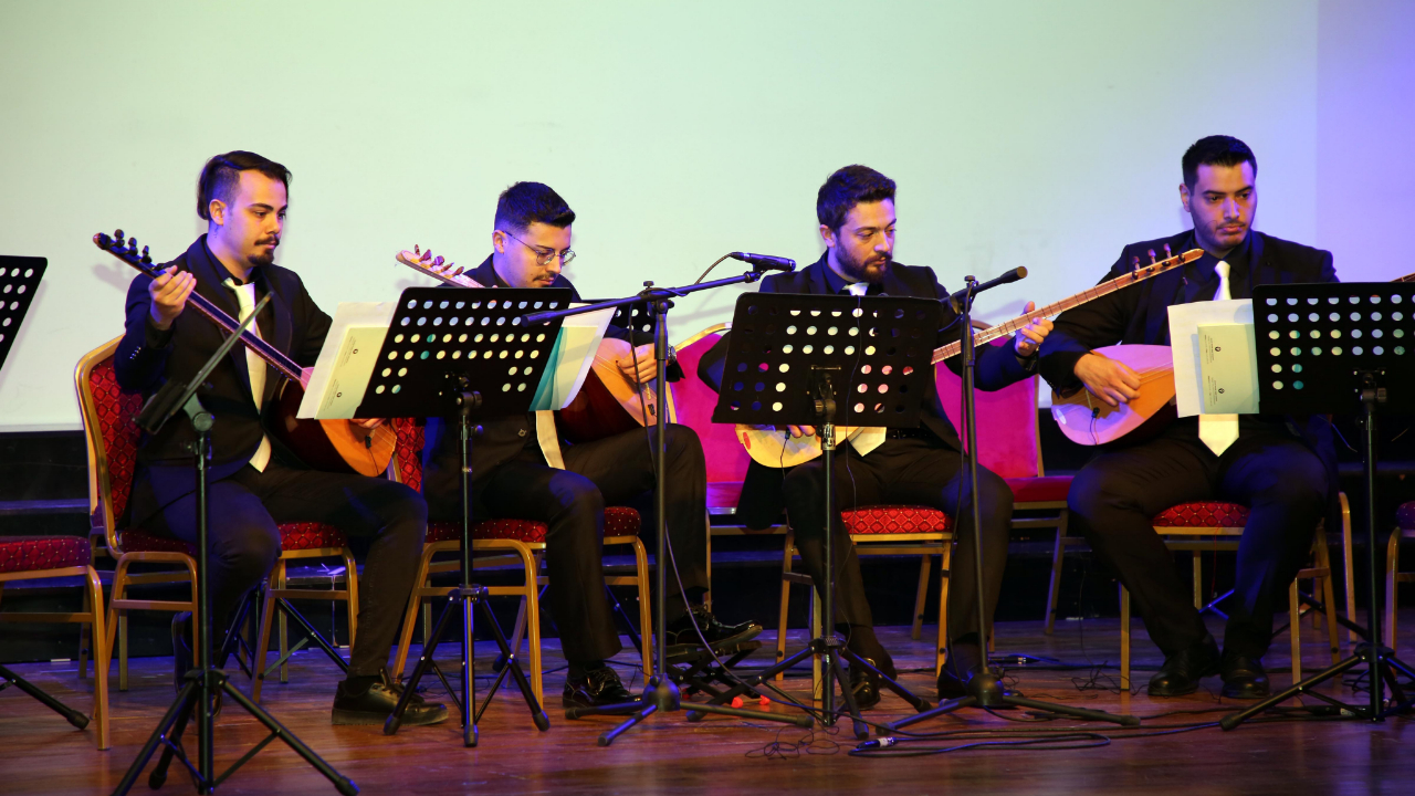 AKÜ’de musiki konuşuldu
