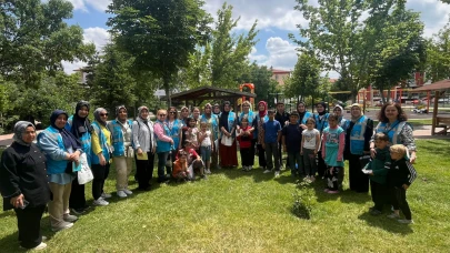 AK Kadınlar “Kahve Hatır İçindir” Diyerek, Her Evde Bir Gönüle Dokunuyor