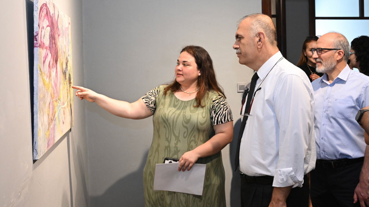 AKÜ’de Yüksek Lisans Öğrencilerinden Sanat Dolu Sergi