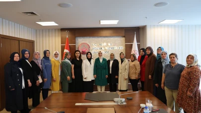 AK Kadınlar Bakan Göktaş’la Bir Araya Geldi