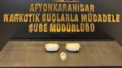 Afyon’da Zehir Tacirine Suçüstü! Araçtan Çıkanlar Şoke Etti
