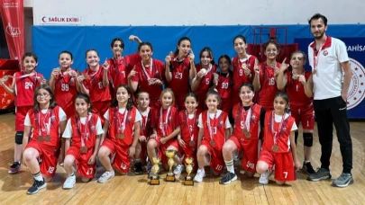 Gazi Basketbol Kız Takımı, U12 Liginde Namağlup Şampiyon Oldu