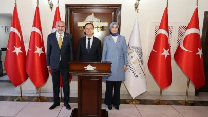 Vali Yiğitbaşı, Çin Heyetini Ağırladı