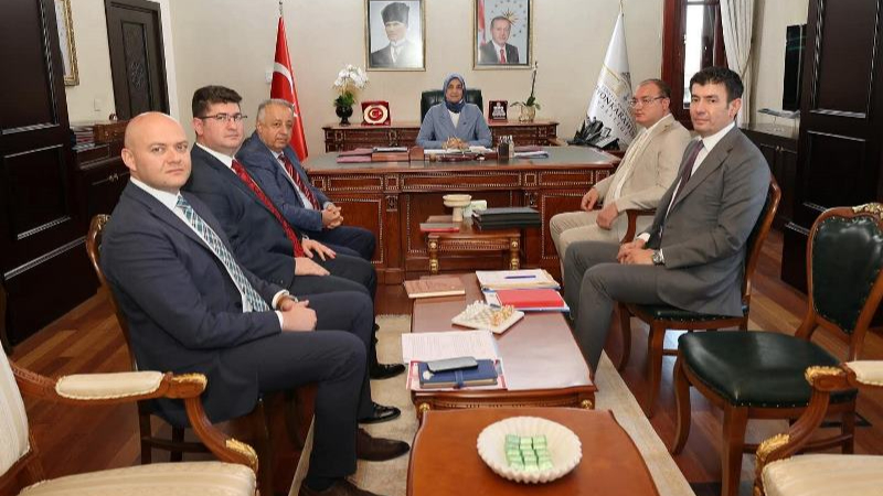 Vali Yiğitbaşı Başkanlığında Değerlendirme Toplantısı Gerçekleştirildi