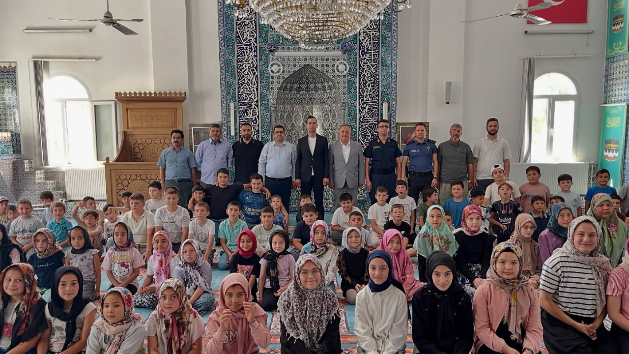 Kaymakam Aslan, Yaz Kur’an Kursu Öğrencileriyle Buluştu