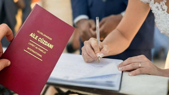Ankara'da Sahte Evlilik Çetesi Çökertildi: 30 Kişi Gözaltında