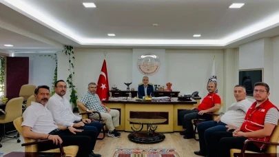 Kızılay Heyetinden ESOB Başkanı Üstün’e Ziyaret