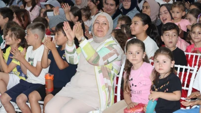 Başkan Kılınçarslan’dan Öğrencilere Karne Hediyesi