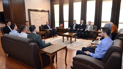 AK Parti İl Gençlik Kolları’ndan Rektör Karakaş’a Ziyaret