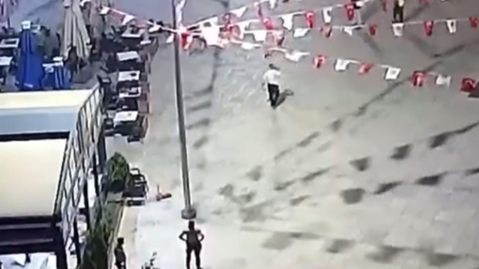 Zafer Meydanı’nda Korku Dolu Anlar!