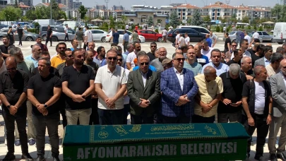 Usta Gazeteci Arif Yağcı Son Yolculuğuna Uğurlandı