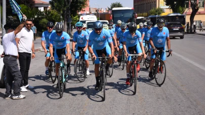 15 Temmuz Şehitleri Anısına Pedal Çeviriyorlar: İstanbul'dan Yola Çıkan Sporcular Afyonkarahisar'da