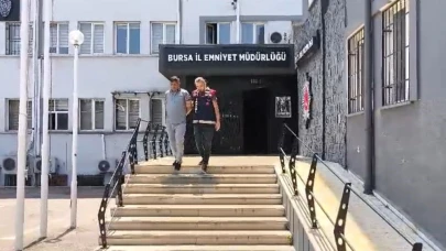 Kendisini Kaymakam Olarak Tanıttı, Sahte Tören Bile Düzenledi