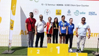 Afyonkarahisarlı Sporcu Defne Öykü Atılgan Gümüş Madalya Kazandı