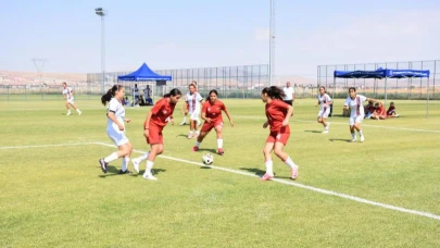 Afyonkarahisar Anadolu Yıldızlar Ligi Futbol Müsabakalarına Ev Sahipliği Yapıyor