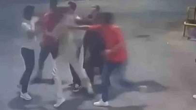 Sürücülerin Şerit Kavgası Kanlı Bitti: 1 Yaralı