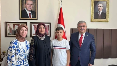 Yurdunuseven, Başkan Gökçe’yi Gazi Meclis’te Ağırladı
