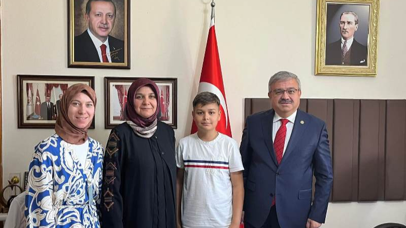 Yurdunuseven, Başkan Gökçe’yi Gazi Meclis’te Ağırladı