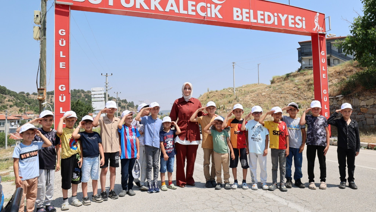 Vali Yiğitbaşı Büyükkalecik’te Vatandaşlarla Buluştu: Talepleri Dinledi, Çalışmaları İnceledi