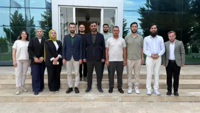AK Parti Afyonkarahisar Gençlik Kolları'ndan Müdür Aslan'a Ziyaret