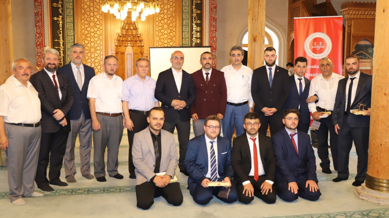Din Görevlileri Arası Ezanı Güzel Okuma Yarışması Bölge Finali Afyonkarahisar'da Yapıldı