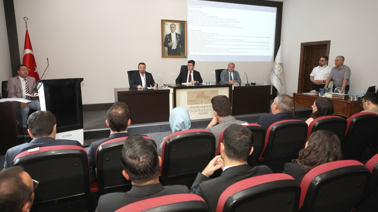 Afyon’da Sahipsiz Hayvanlar İçin Koordinasyon Toplantısı Yapıldı