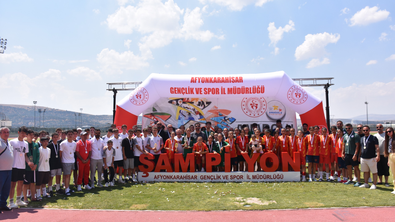 Anadolu Yıldızlar Ligi Futbol Türkiye Birinciliği Afyonkarahisar’da Tamamlandı