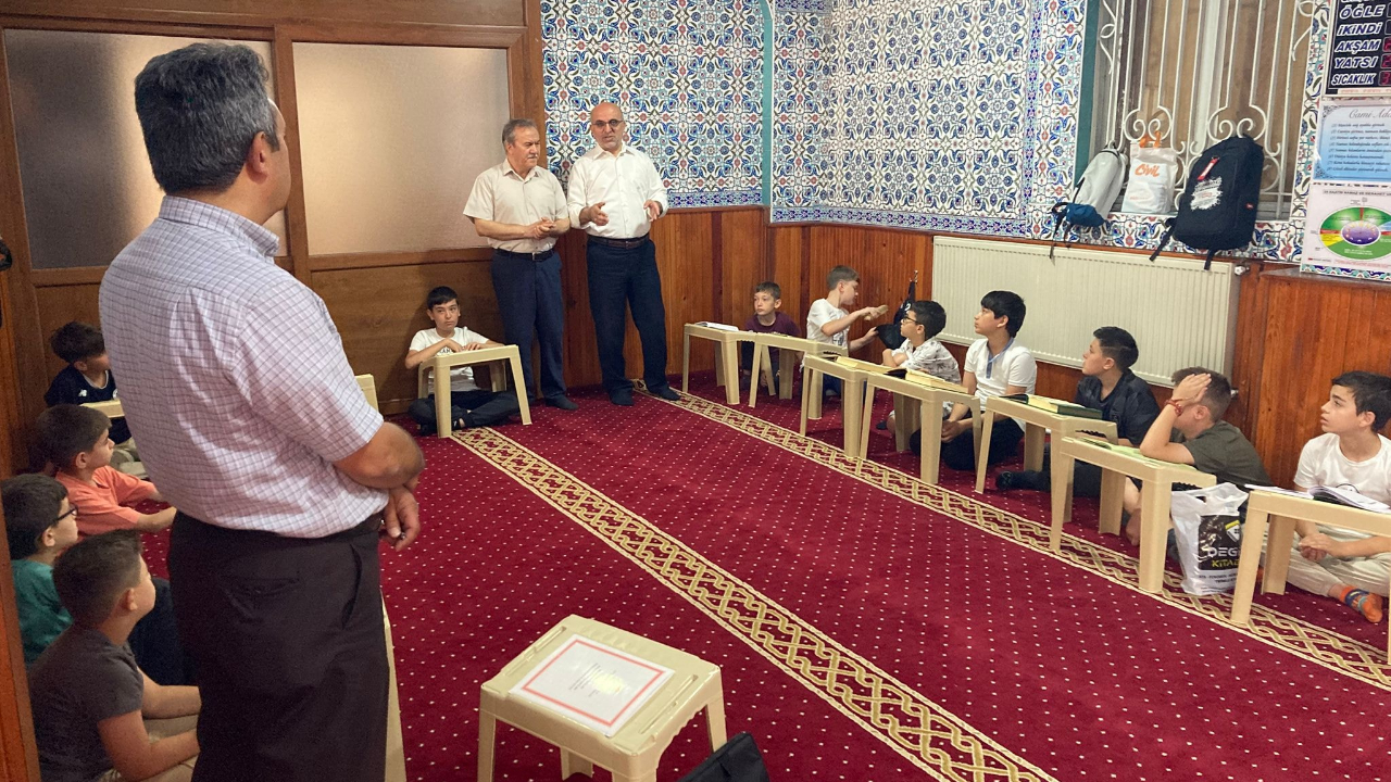 Müftü İmamoğlu, Yaz Kur’an Kurslarını Ziyaret Etti