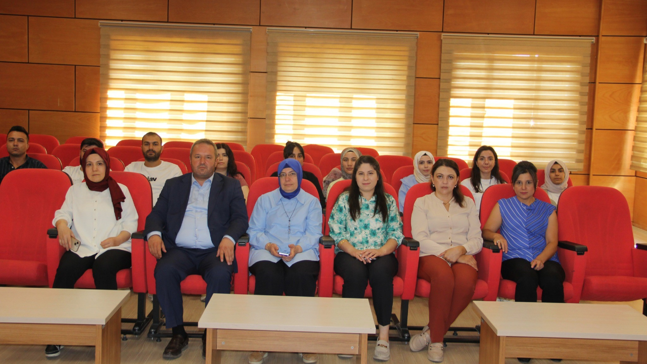 Afyon’da Yoğun Bakım Hemşireliği Sertifikalı Eğitim Programı Başladı