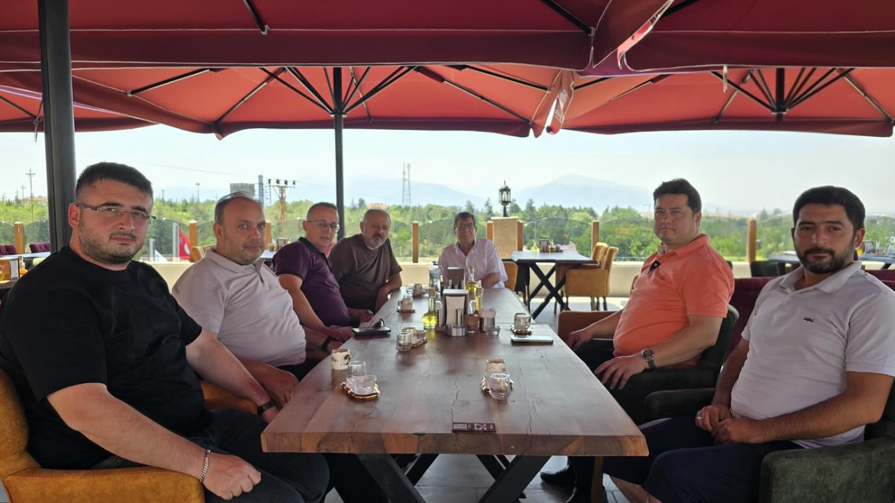 Başkan Aynacı, Gazetecilerle Bir Araya Geldi