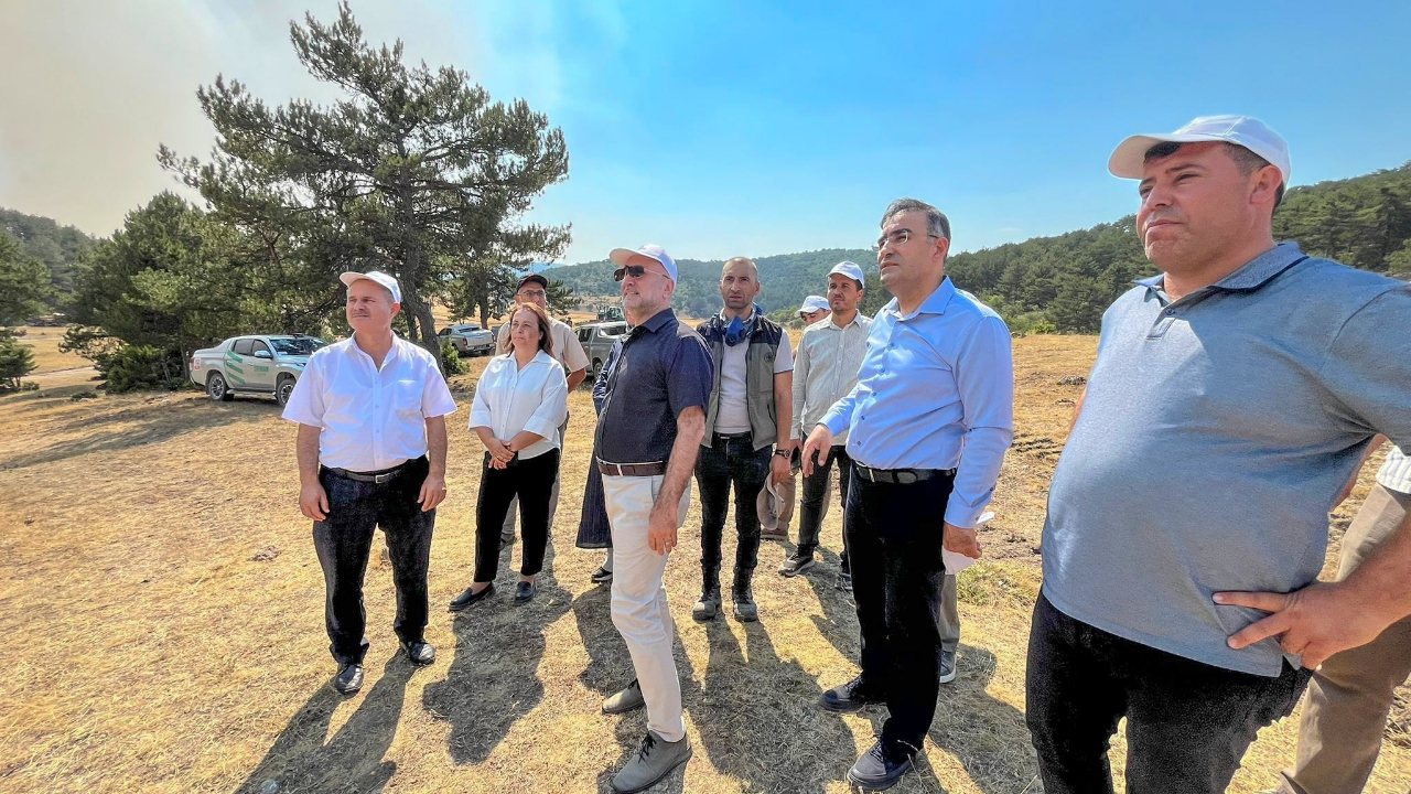 AK Parti Heyetinden Sarıcaova’daki Yangın Bölgesine Destek Ziyareti
