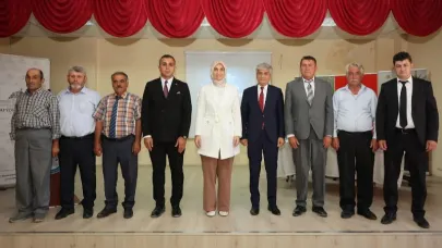 Vali Yiğitbaşı, Kızılören'de Muhtarlarla Buluştu
