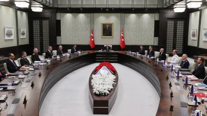 MGK’dan Kritik 6 Maddelik Bildiri