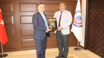 Müdür Sünnetci’den Rektör Şenocak’a Ziyaret