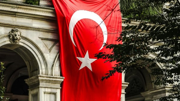 Türkiye Avrupa’nın En Uzun Çalışan Ülkesi Oldu