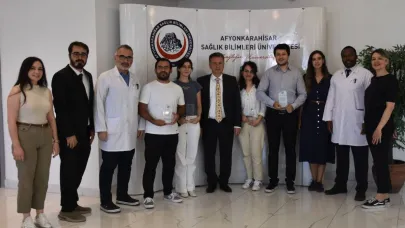 AFSÜ Göz Hastalıklarından Dört Asistan Daha FEBO Unvanı Aldı