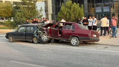 Afyonkarahisar'da Zincirleme Kaza: 3 Yaralı