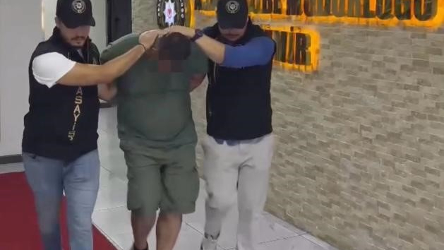 Yaşlı Çift Evlerinde Ölü Bulundu: Katil, Kadının Oğlu Çıktı