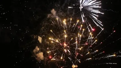 Afyon'da Havai Fişek Gibi Patlayıcılar Yasaklandı