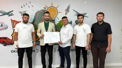 AK Parti İhsaniye Gençlik Kolları’nda Görev Değişimi