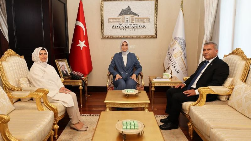 Yiğitbaşı, Rektör Adıgüzel’i Makamında Ağırladı