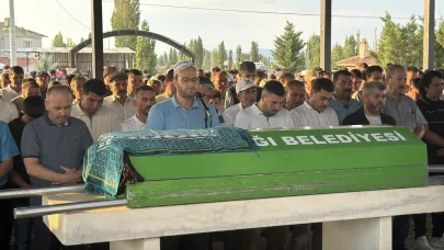 Gölette Hayatını Kaybeden Çocuklar Gözyaşlarıyla Toprağa Verildi