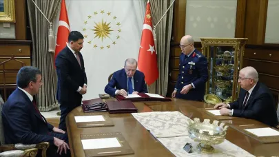 YAŞ Kararları Açıklandı: Yeni Genelkurmay Başkanı Selçuk Bayraktaroğlu Oldu