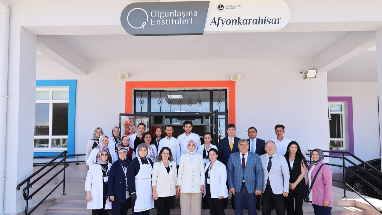 Olgunlaşma Enstitüsü'nün El Emeği Sergisi Büyük İlgi Gördü